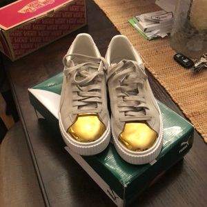 Puma sneakers gold toe